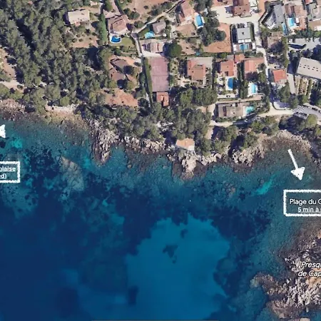 Vue Splendide - Situe A 50 Metres Du Bord De Et 2 Minutes Des Plages - Bandolina Apartment *